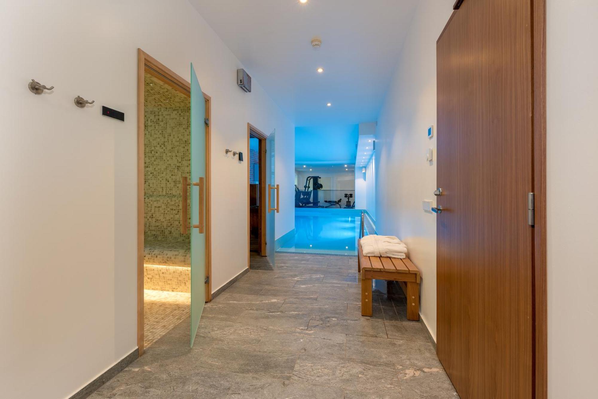 The Manor Sports & Spa Torva Екстер'єр фото