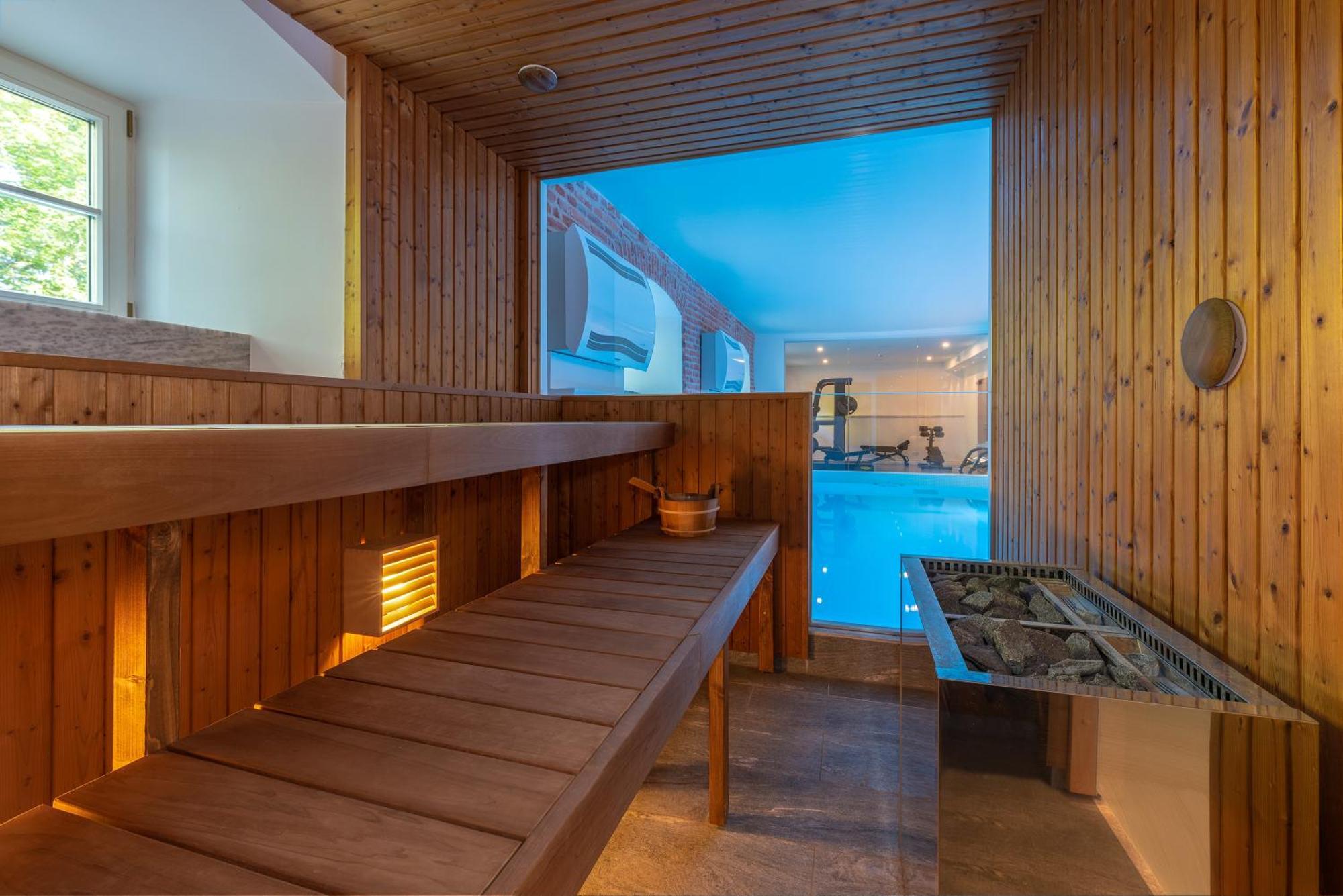 The Manor Sports & Spa Torva Екстер'єр фото