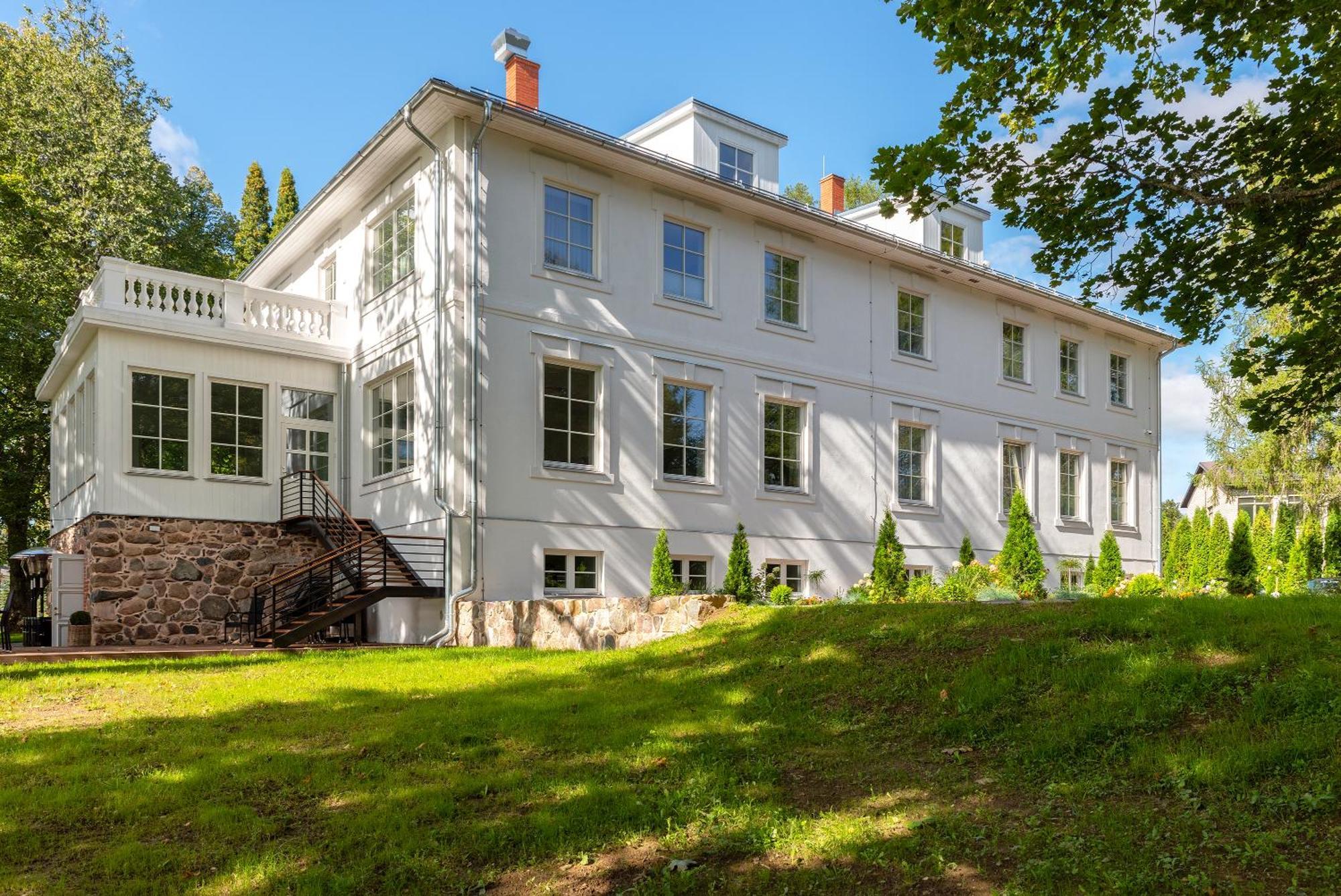 The Manor Sports & Spa Torva Екстер'єр фото