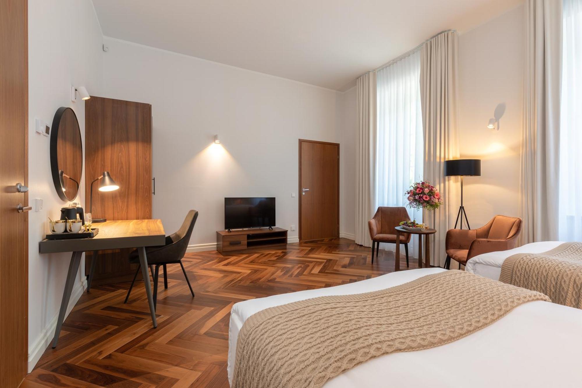 The Manor Sports & Spa Torva Екстер'єр фото