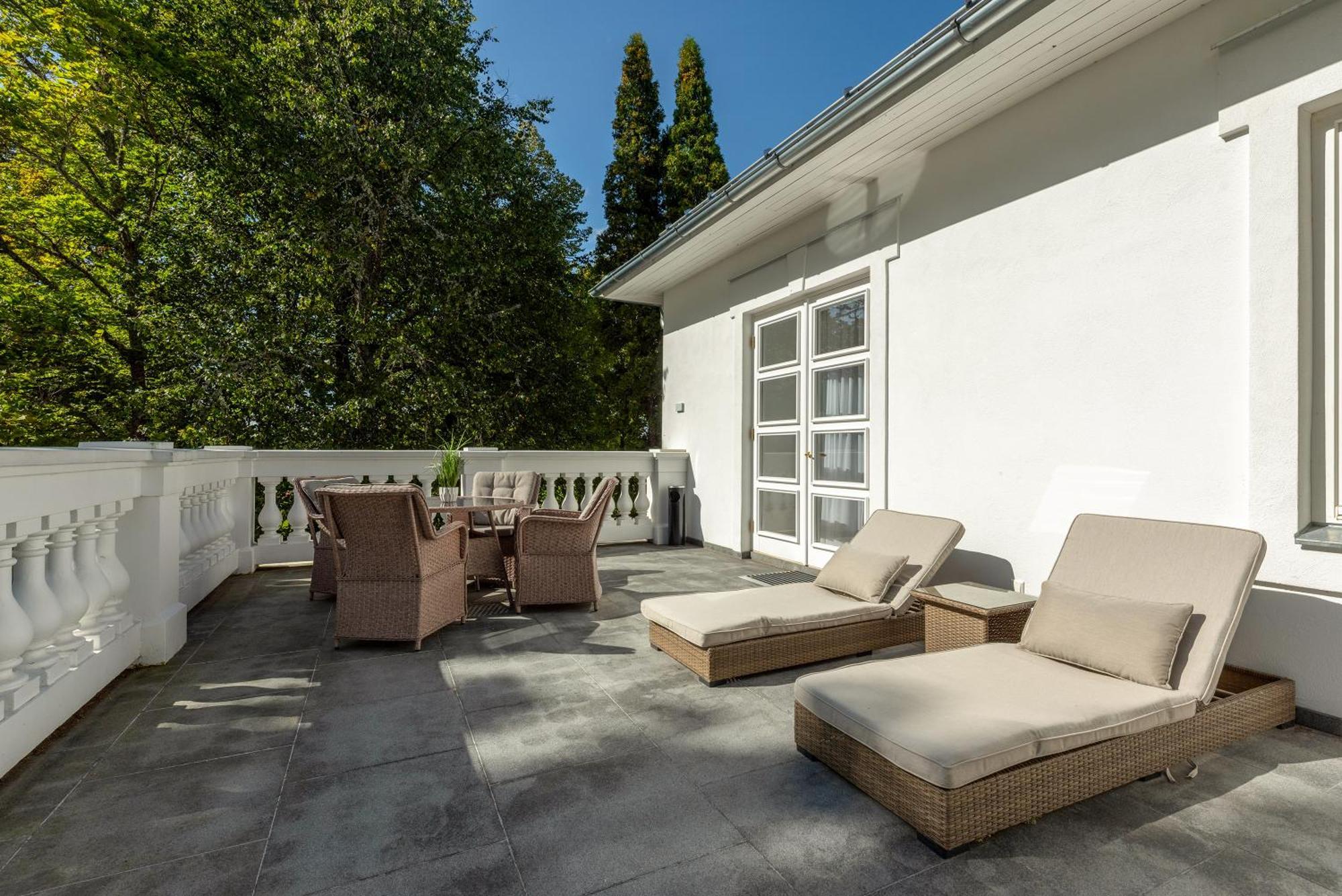 The Manor Sports & Spa Torva Екстер'єр фото